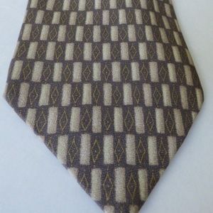 J. Ferrar 100% silk Necktie Tie Geometric pattern gray beige 60"L
